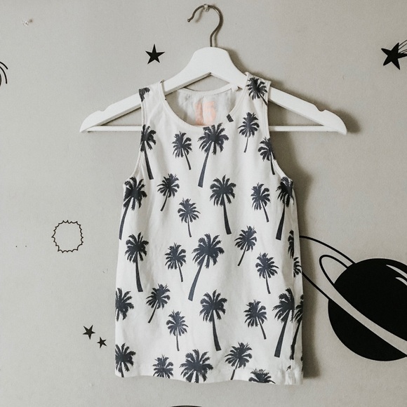 Two Tank Tops Bundle // - Picture 5 of 7